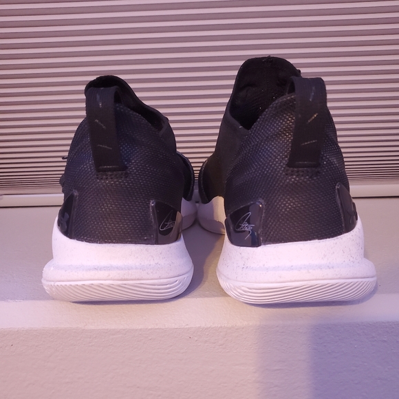 Under Armour curry 5 - Picture 4 of 7